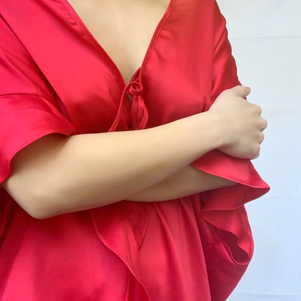🌟NEW! Victoria’s Secret Kimono Sleeve Silk Robe